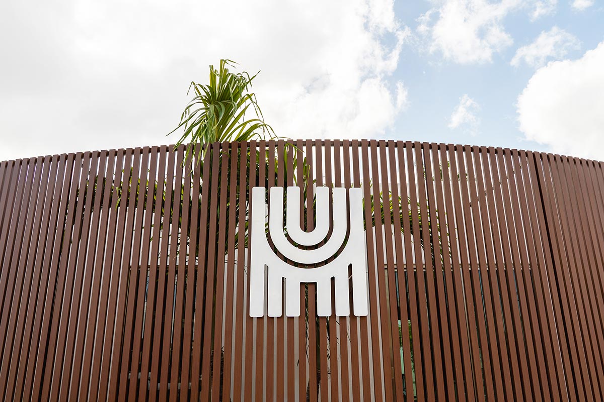 Fachada de Clínica Dental Humma en Mérida, Yucatán