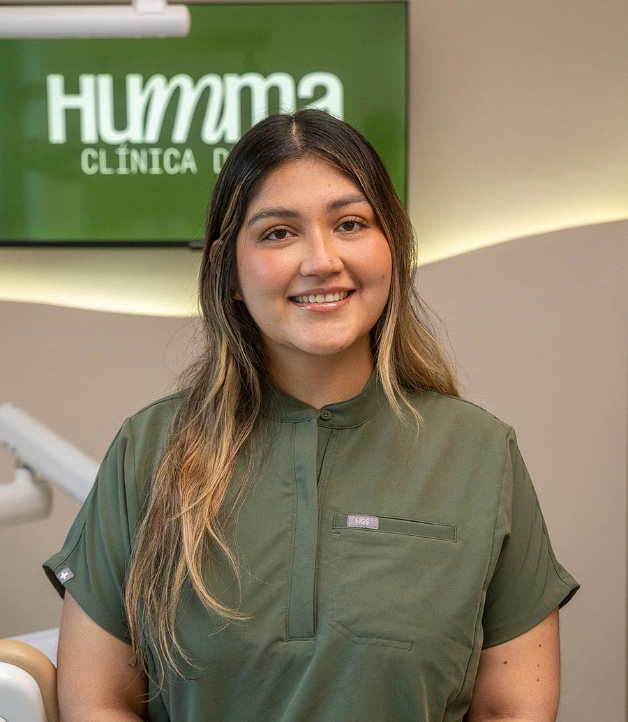 CD Sofía Keen Peña en Clínica Dental Humma en Mérida, Yucatán
